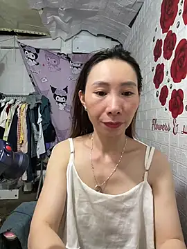 Snapshot of Adela-222 chatting on 07-09-26, 02:38 Adela-222 online show from 07-09-26, 02:38