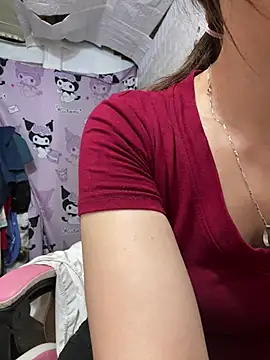 Snapshot of Adela-222 chatting on 06-26-26, 01:44 Adela-222 online show from 06-26-26, 01:44