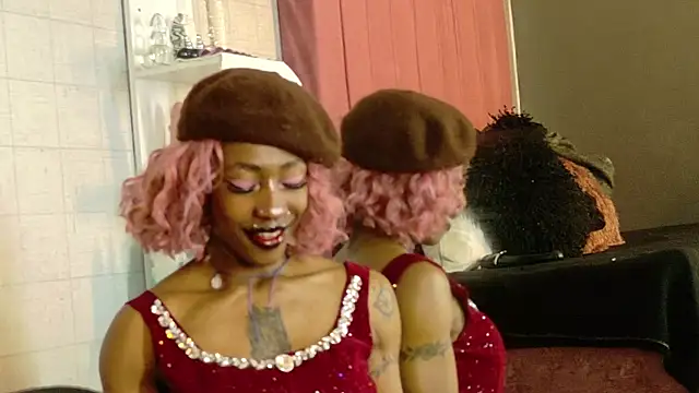 DaniaMarcell online show from 04-01-26, 05:20