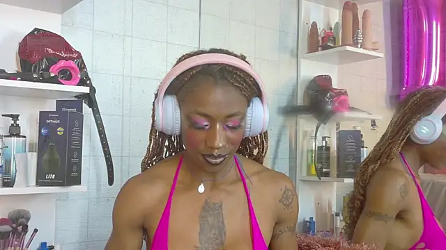 DaniaMarcell online show from 02-20-26, 03:58