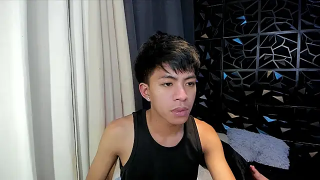 davincihugecock online show from 04-05-26, 02:18