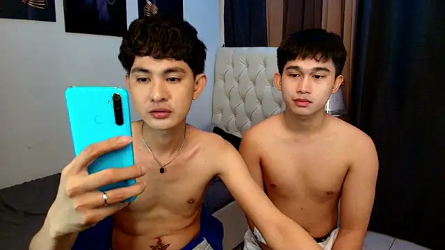 Snapshot of davincihugecock chatting on 01-08-26, 07:25 davincihugecock online show from 01-08-26, 07:25