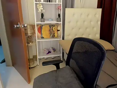 davincihugecock online show from 03-06-26, 04:35