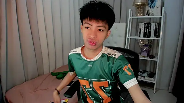 davincihugecock online show from 02-21-26, 04:31