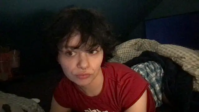 quwuinnie333 online show from 01-11-26, 03:57