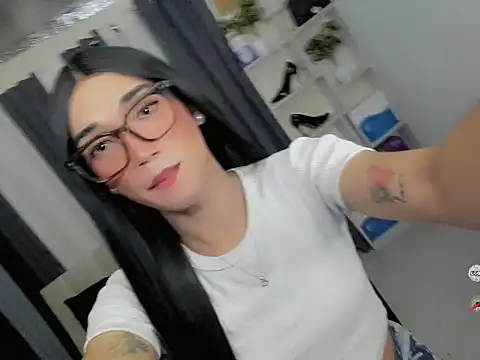 FyangFoxx online show from 03-22-26, 05:43