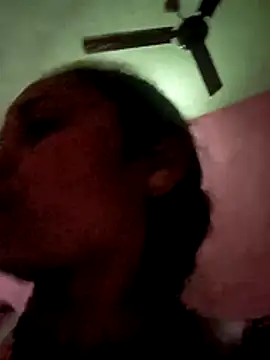 Snapshot of Hirdesh_sahu chatting on 03-10-26, 03:27 Hirdesh sahu online show from 03-10-26, 03:27