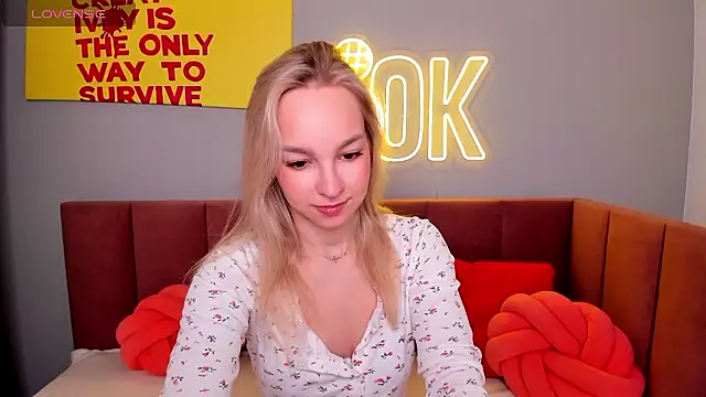 Snapshot of DaisyMellifluous chatting on 01-15-26, 01:31 DaisyMellifluous online show from 01-15-26, 01:31