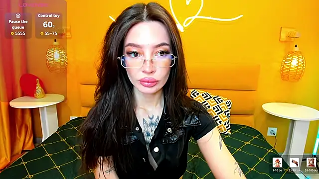 IvyDainty online show from 06-18-26, 01:26