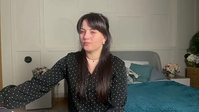  SilkyShadow  online show from 04-06-26, 01:01