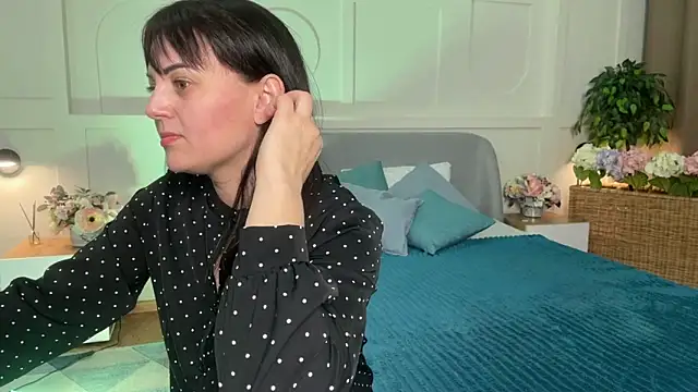  SilkyShadow  online show from 02-13-26, 01:05