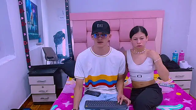 Sophi and Jack online show from 03-10-26, 11:20