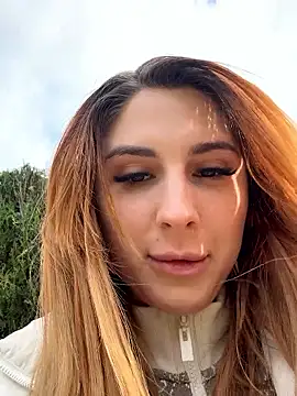 LucyBridgette online show from 04-12-26, 02:53