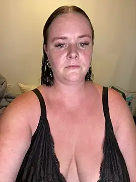 Snapshot of carinabro10 chatting on 01-16-26, 10:30 carinabro10 online show from 01-16-26, 10:30