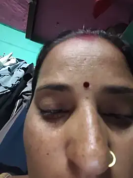 Snapshot of Reena_lodha chatting on 05-24-26, 10:53 Reena lodha online show from 05-24-26, 10:53