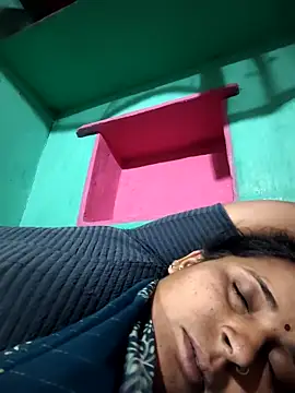 Snapshot of Reena_lodha chatting on 04-24-26, 08:16 Reena lodha online show from 04-24-26, 08:16