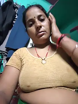 Snapshot of Reena_lodha chatting on 05-19-26, 11:01 Reena lodha online show from 05-19-26, 11:01