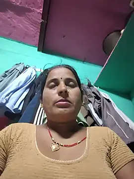 Snapshot of Reena_lodha chatting on 06-01-26, 10:53 Reena lodha online show from 06-01-26, 10:53
