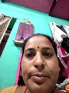 Snapshot of Reena_lodha chatting on 04-21-26, 10:16 Reena lodha online show from 04-21-26, 10:16