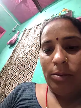 Snapshot of Reena_lodha chatting on 04-23-26, 08:10 Reena lodha online show from 04-23-26, 08:10
