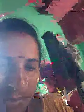 Snapshot of Reena_lodha chatting on 02-28-26, 10:04 Reena lodha online show from 02-28-26, 10:04