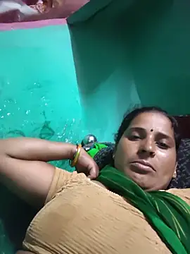 Snapshot of Reena_lodha chatting on 06-03-26, 03:39 Reena lodha online show from 06-03-26, 03:39