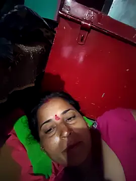 Snapshot of Reena_lodha chatting on 02-24-26, 12:44 Reena lodha online show from 02-24-26, 12:44