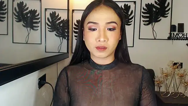 Snapshot of Angel_off_Hell chatting on 05-10-26, 10:44 Angel off Hell online show from 05-10-26, 10:44
