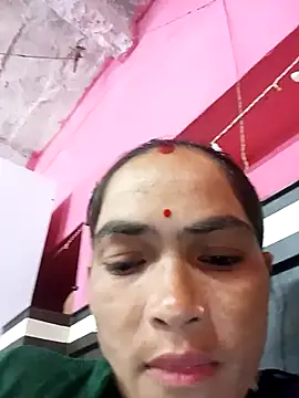 Snapshot of Sonam15884 chatting on 02-19-26, 04:31 Sonam15884 online show from 02-19-26, 04:31