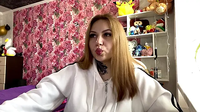 TraciBallena online show from 02-03-26, 09:03