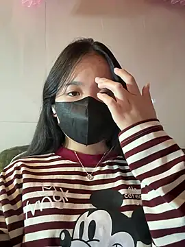 Gwen879 online show from 01-13-26, 01:20