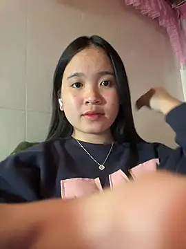 Gwen879 online show from 01-14-26, 02:42