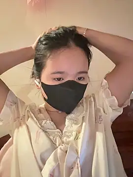 Gwen879 online show from 04-15-26, 12:38