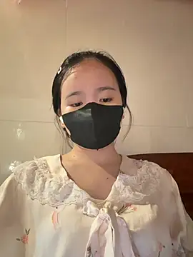 Snapshot of Gwen879 chatting on 07-22-26, 12:51 Gwen879 online show from 07-22-26, 12:51