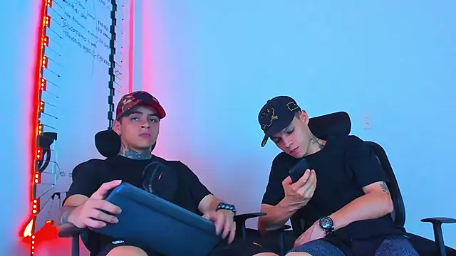 Thomas-Wil online show from 02-07-26, 01:24