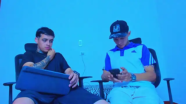 Thomas-Wil online show from 04-17-26, 02:31