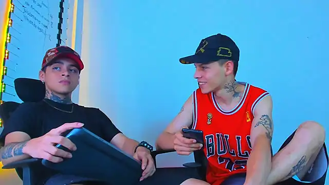 Thomas-Wil online show from 02-10-26, 05:50