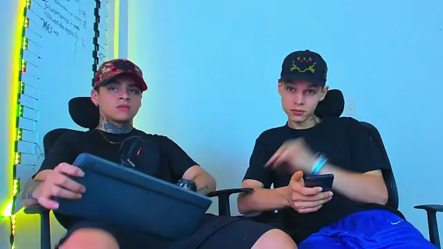 Thomas-Wil online show from 02-11-26, 01:16