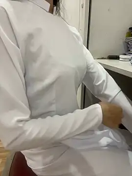 Linhtruong   online show from 03-01-26, 02:28