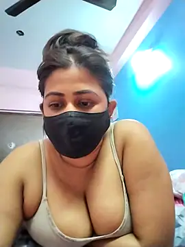 pinkihot23 online show from 03-10-26, 05:39