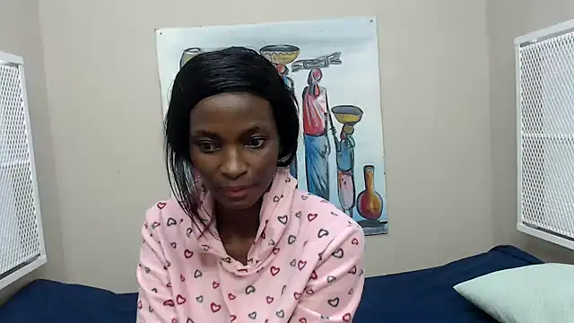 Snapshot of TallDivaNoir chatting on 04-24-26, 01:18 TallDivaNoir online show from 04-24-26, 01:18