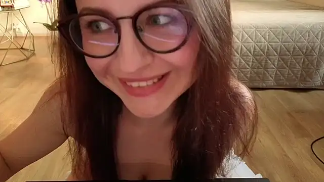 Snapshot of Satin_Sin chatting on 06-21-26, 06:14 Satin Sin online show from 06-21-26, 06:14