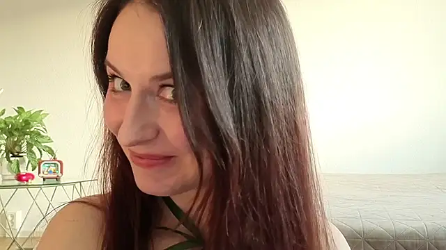 Snapshot of Satin_Sin chatting on 05-23-26, 06:18 Satin Sin online show from 05-23-26, 06:18