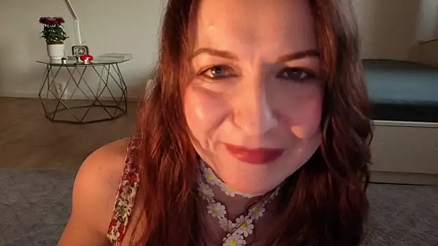Snapshot of Satin_Sin chatting on 05-09-26, 06:33 Satin Sin online show from 05-09-26, 06:33