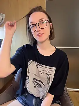 Persephone Kore online show from 04-22-26, 06:14