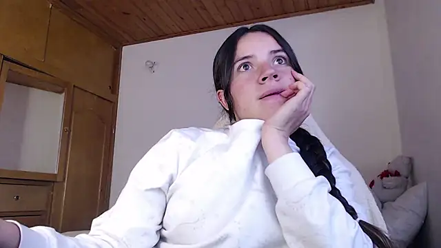 Shanel Lozano online show from 03-18-26, 09:15