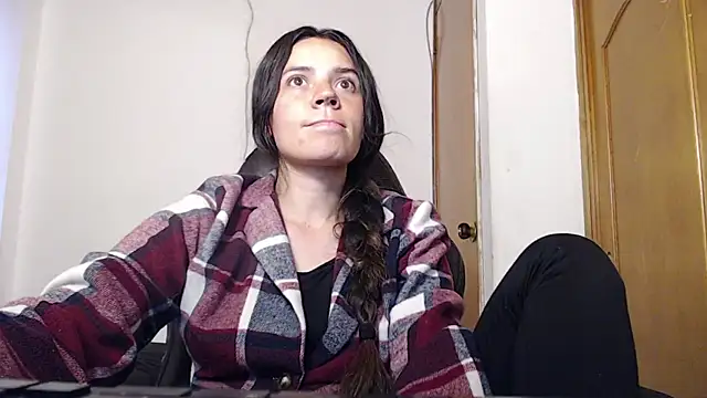 Shanel Lozano online show from 04-14-26, 10:26