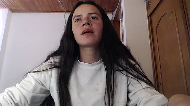 Snapshot of Shanel_Lozano chatting on 05-05-26, 06:22 Shanel Lozano online show from 05-05-26, 06:22