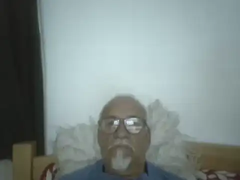 Snapshot of Patyman chatting on 03-10-26, 10:58 Patyman online show from 03-10-26, 10:58