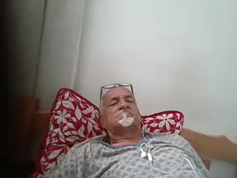 Snapshot of Patyman chatting on 04-30-26, 08:57 Patyman online show from 04-30-26, 08:57